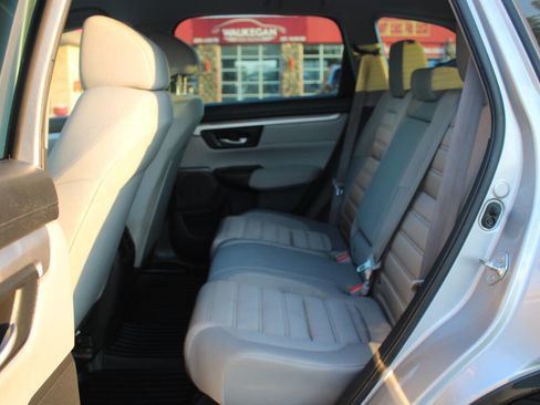 Used 2019 Honda CR-V LX image 18
