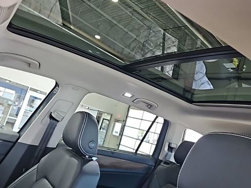 New 2026 Volkswagen Atlas SE AWD/4WD image 32