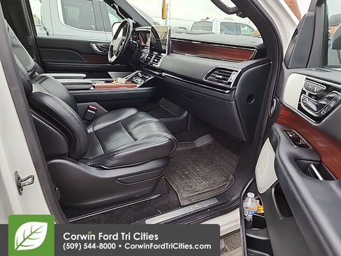 Used 2020 Lincoln Navigator Reserve w/ Luxury Package image 5
