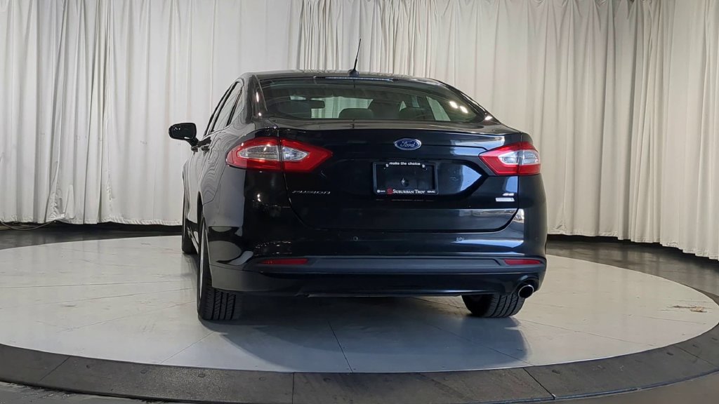 Used 2013 Ford Fusion SE FWD image 9