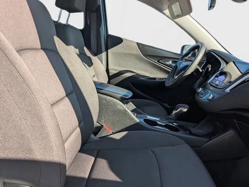 Used 2021 Chevrolet Malibu LS image 12