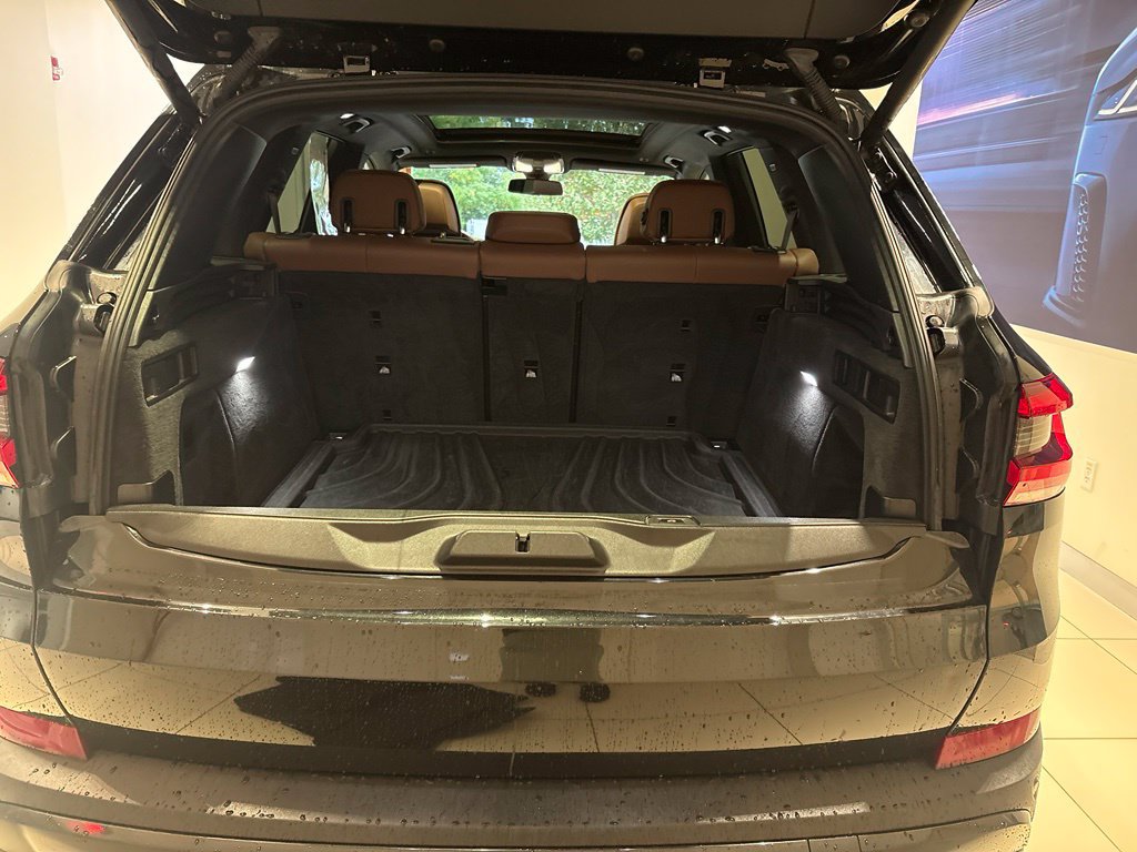 Used 2020 BMW X5 xDrive40i w/ Premium Package AWD/4WD image 22