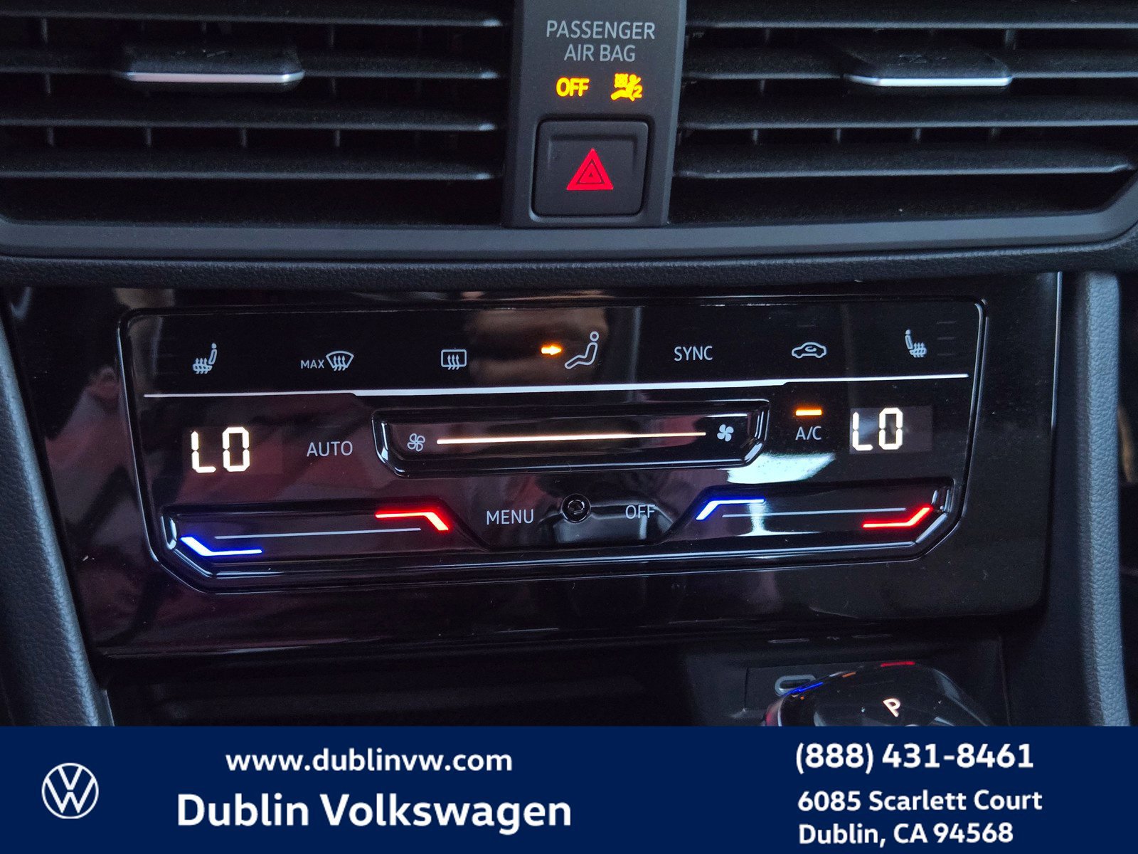 Certified 2025 Volkswagen Jetta Sport FWD image 18