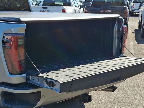 Used 2026 GMC Sierra 2500 AT4 w/ AT4 Premium Plus Package AWD/4WD image 31