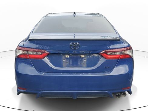Used 2023 Toyota Camry SE w/ Convenience Package FWD image 5