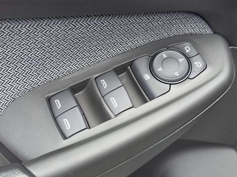 New 2026 Chevrolet TrailBlazer LS w/ LS Convenience Package FWD image 18