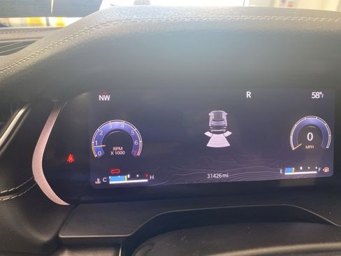 Used 2023 Jeep Grand Cherokee Limited w/ Black Appearance Package image 35