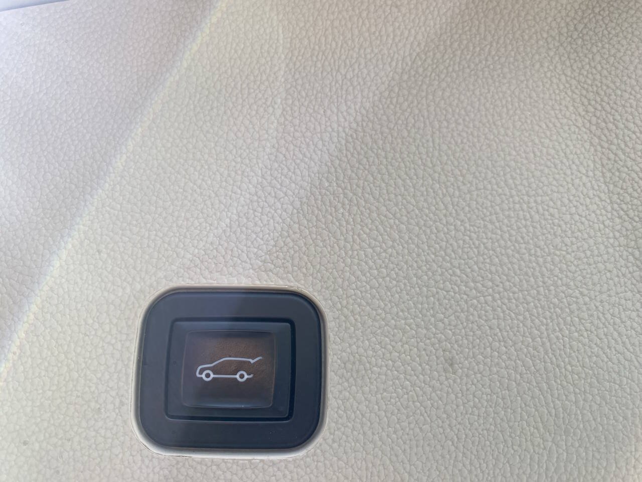 Used 2012 Cadillac SRX Performance FWD image 24