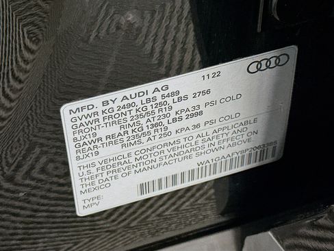 Used 2023 Audi Q5 2.0T Premium w/ Convenience Package AWD/4WD image 12