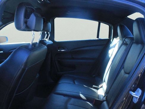 Used 2014 Chrysler 200 Limited image 5