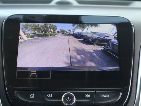 Used 2023 Chevrolet Equinox Premier FWD image 25