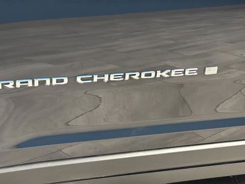 Used 2024 Jeep Grand Cherokee Limited 4xe AWD/4WD image 35