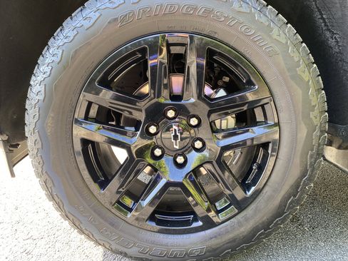 Used 2024 Chevrolet Silverado 1500 Custom image 40