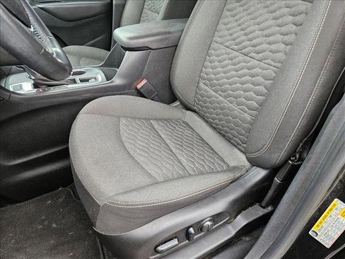 Used 2018 Chevrolet Equinox LT image 13