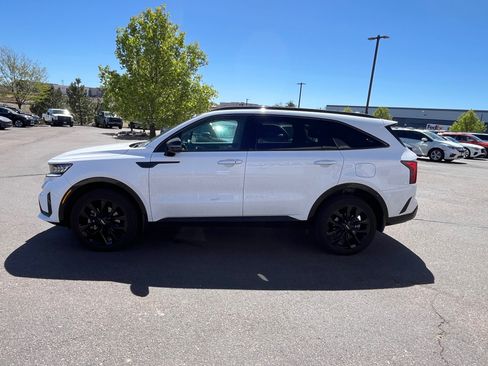 Used 2023 Kia Sorento SX image 4