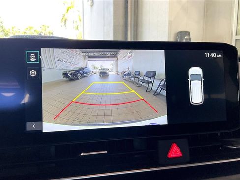 Used 2026 Kia Carnival FWD image 12