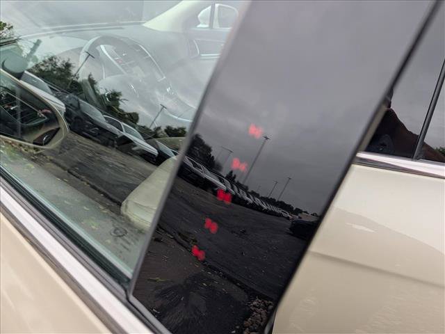 Used 2018 Lincoln MKX Reserve w/ Driver Assistance Package FWD image 10
