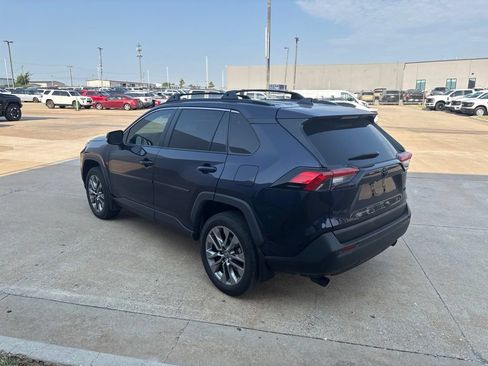 Used 2025 Toyota RAV4 XLE Premium FWD image 9