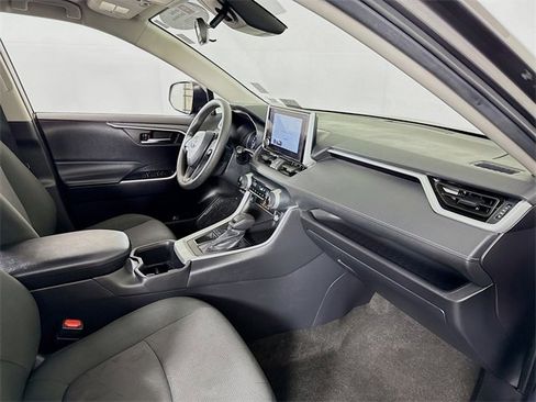 Certified 2024 Toyota RAV4 XLE image 26