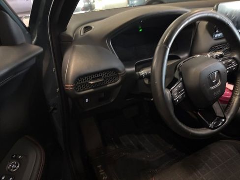 Used 2023 Honda HR-V Sport image 17