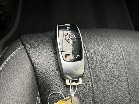 Used 2020 Mercedes-Benz E 350 4MATIC Sedan image 30