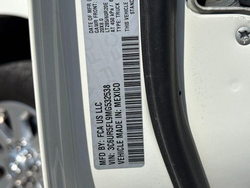 Used 2021 RAM 2500 Laramie AWD/4WD image 25