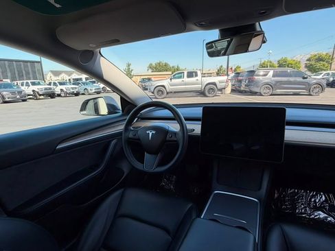 Used 2021 Tesla Model 3 Long Range AWD/4WD image 11