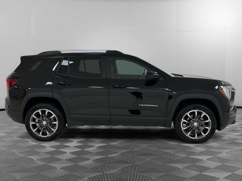 Certified 2025 GMC Terrain Elevation w/ Elevation Premium Package AWD/4WD image 6
