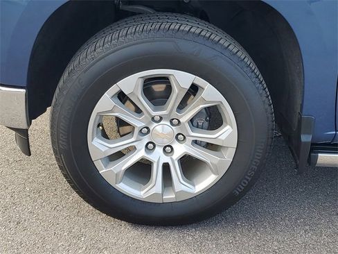 Used 2024 Chevrolet Silverado 1500 LTZ w/ Technology Package image 31