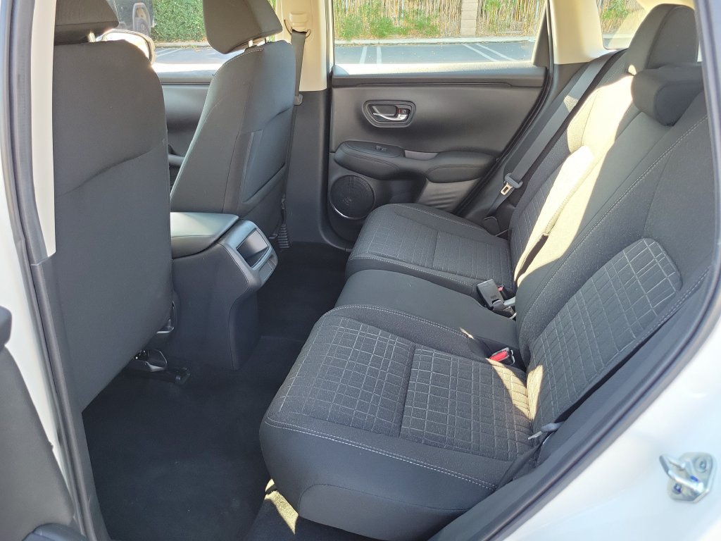 Certified 2025 Honda HR-V LX image 13