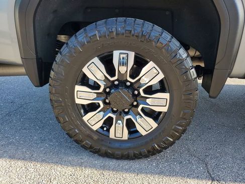 Used 2024 GMC Sierra 2500 Denali w/ Denali Reserve Package image 5