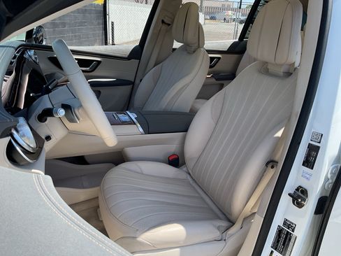 Used 2024 Mercedes-Benz EQS 450+ SUV image 18