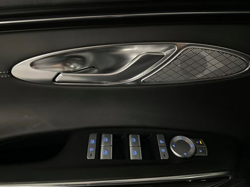 Used 2023 Genesis GV70 2.5T image 11