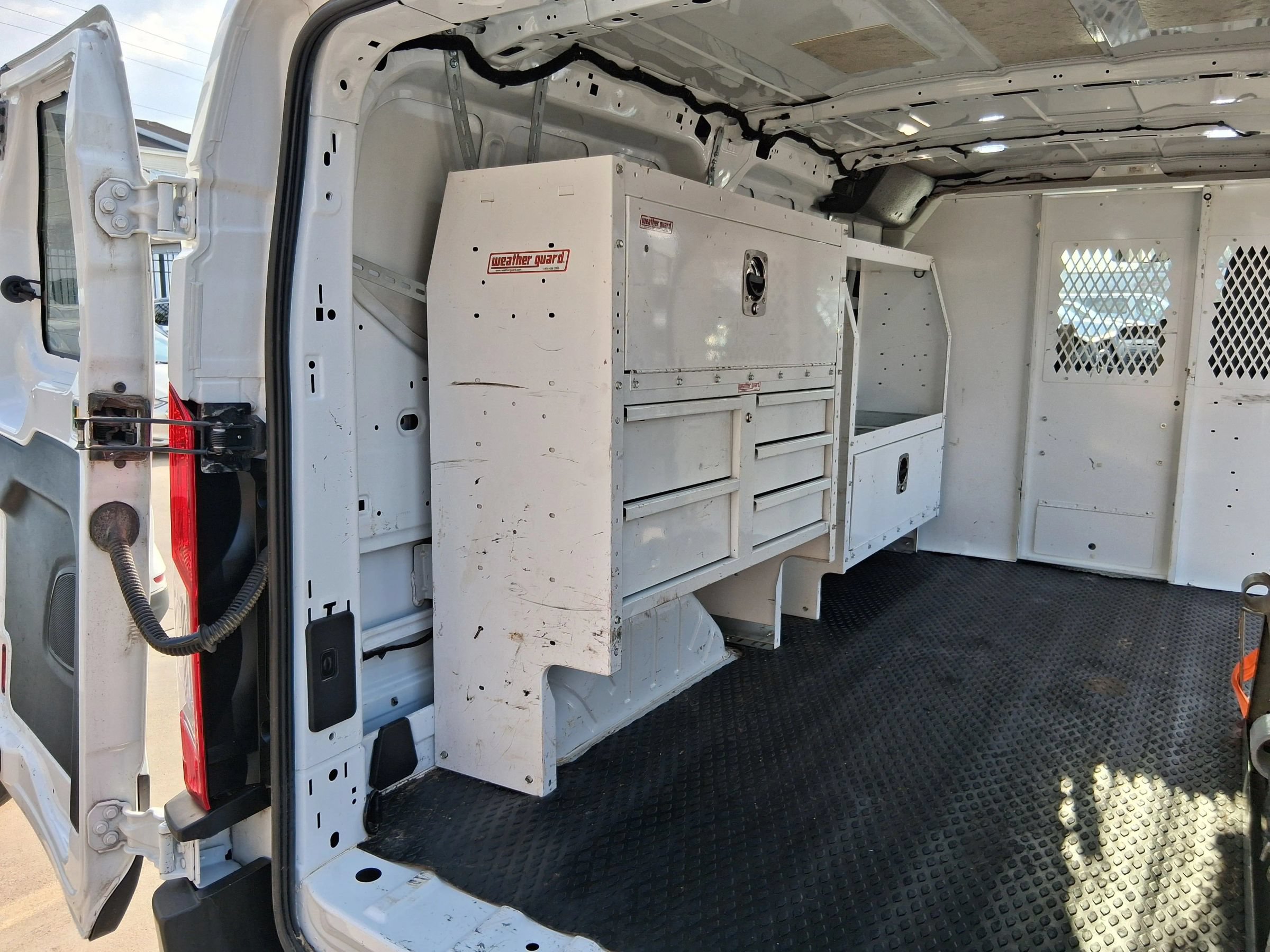 Used 2019 Ford Transit 250 130 Low Roof RWD image 29