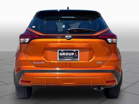 Certified 2023 Nissan Kicks SR w/ SR Premium Package FWD image 5