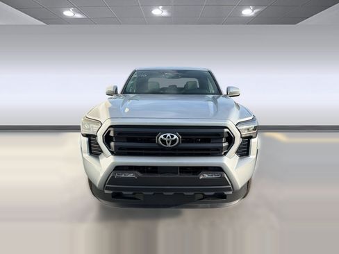 Used 2026 Toyota Tacoma SR5 AWD/4WD image 6