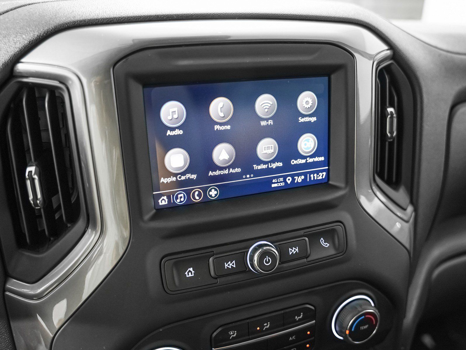 Used 2024 Chevrolet Silverado 1500 Custom Trail Boss w/ Turbomax Blackout Package AWD/4WD image 15