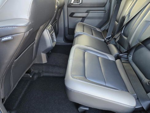 New 2025 Ford Bronco Outer Banks image 6