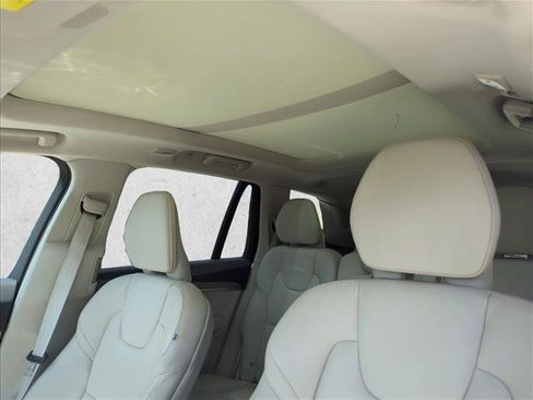 Used 2024 Volvo XC90 B5 Plus AWD/4WD image 13