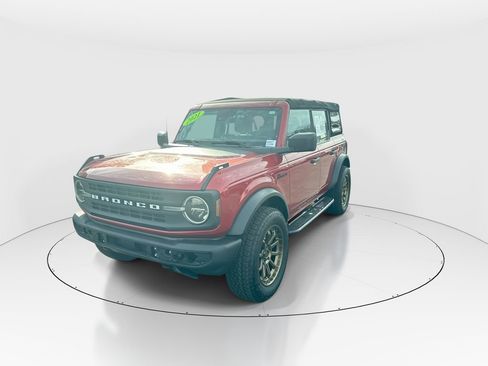 Used 2021 Ford Bronco Base image 4