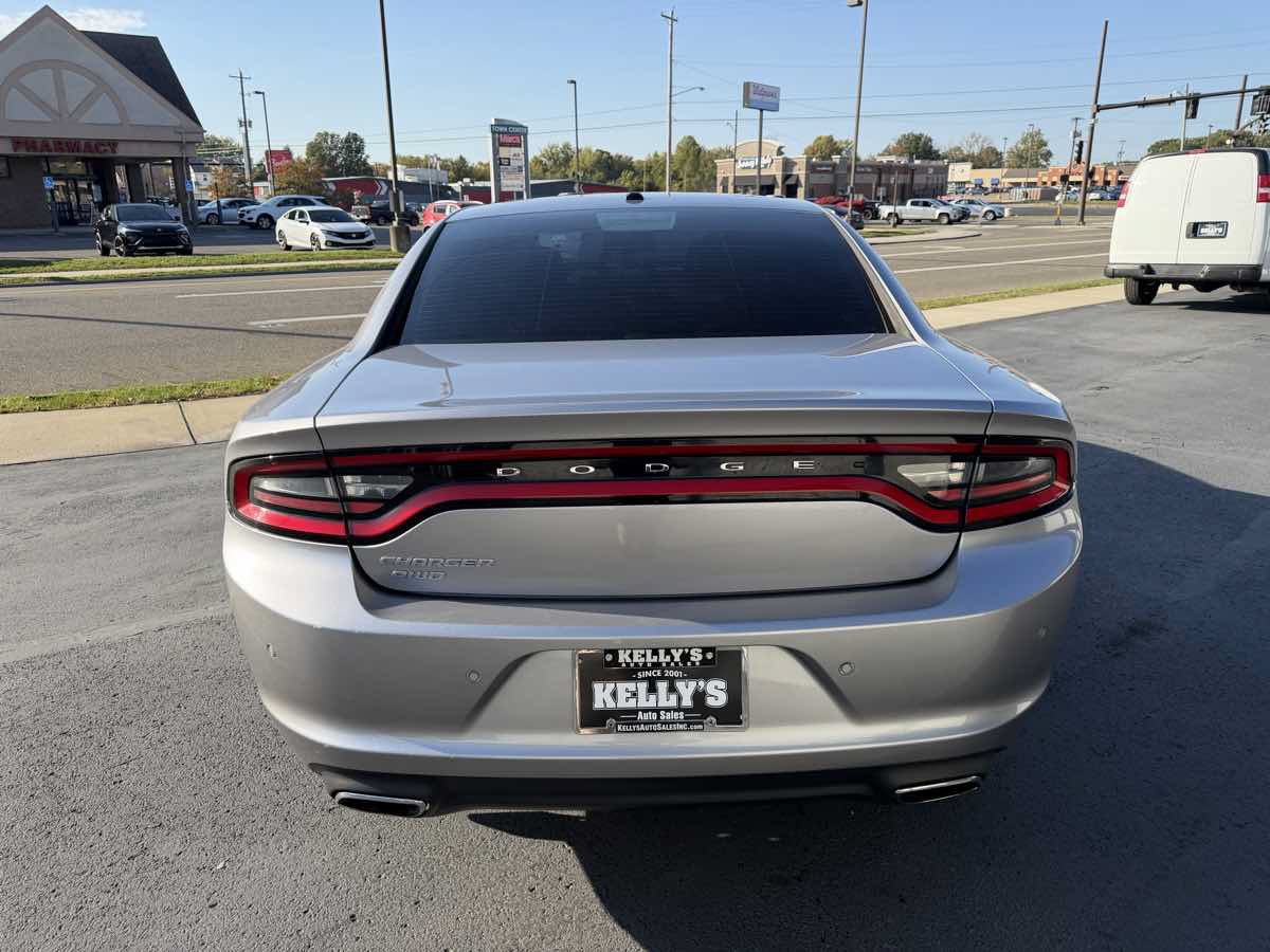 Used 2015 Dodge Charger SE w/ Popular Equipment Group AWD/4WD image 4