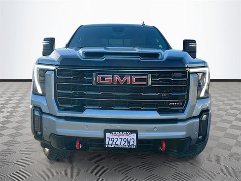 Used 2024 GMC Sierra 2500 AT4 w/ AT4 Premium Plus Package image 2