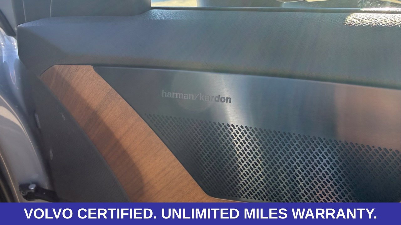 Certified 2024 Volvo XC90 T8 Plus w/ Protection Package Premier AWD/4WD image 15