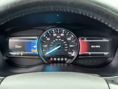 Used 2018 Ford Explorer XLT w/ Equipment Group 202A image 17