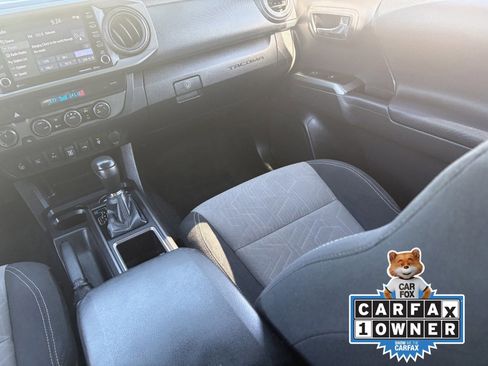 Used 2023 Toyota Tacoma TRD Off-Road w/ Technology Package image 17