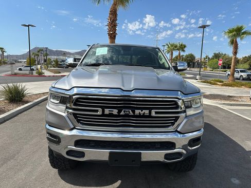 Used 2019 RAM 1500 Laramie AWD/4WD image 8