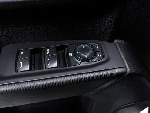 Used 2021 Chevrolet Silverado 1500 Custom image 20