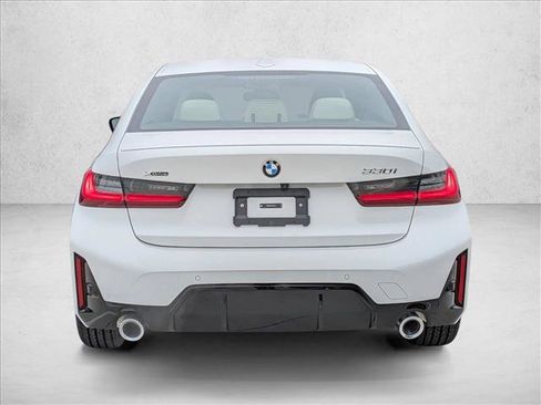 Used 2026 BMW 330i xDrive Sedan w/ M Sport Package AWD/4WD image 8