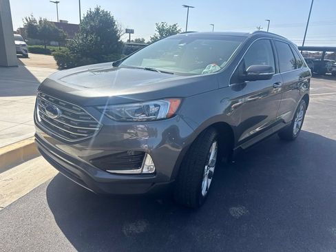 Used 2019 Ford Edge Titanium FWD image 1