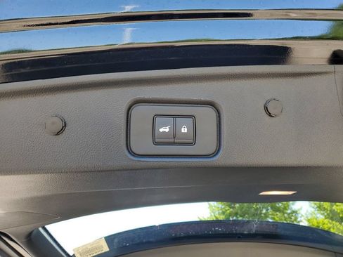 New 2026 Nissan Pathfinder SL w/ SL Premium Package AWD/4WD image 8